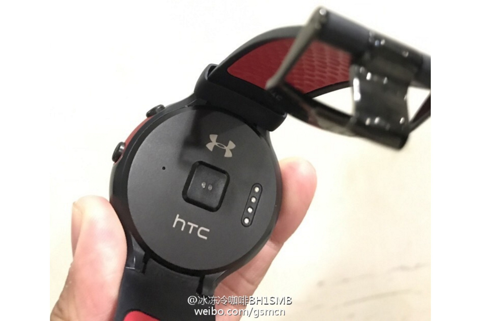 chytré hodinky htc