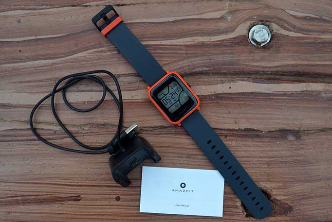 Stáhněte si zatím tyto cool digitální Amazfit BIP ciferníky