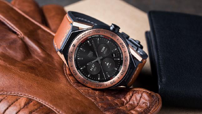 TAG Heuer Connected Modular 45 - TAG jde futuristicky